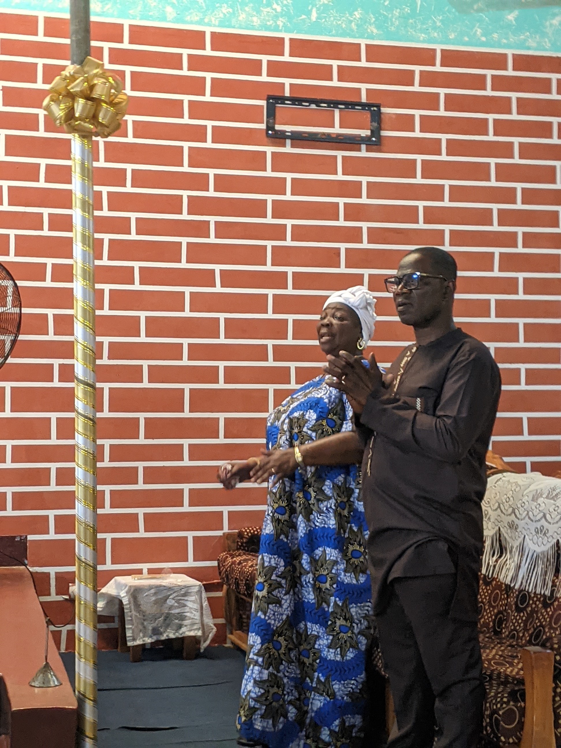 PXL 20251130 083028599.PORTRAIT